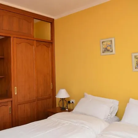 Apartment Yuremar La Puntilla 3 *